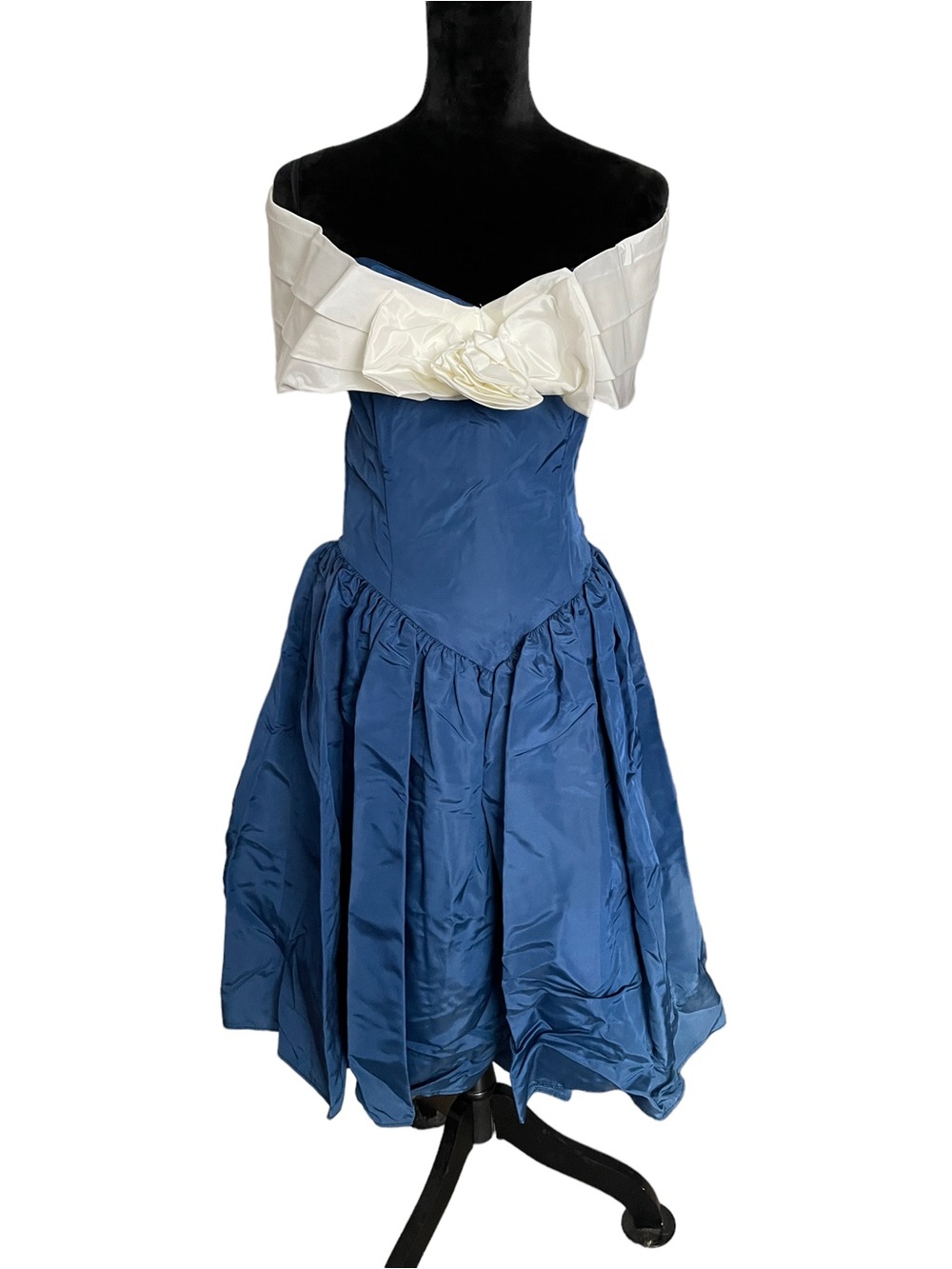 Vintage Gunne Sax Blue Off-Shoulder Cocktail Dress with Ivory Bow